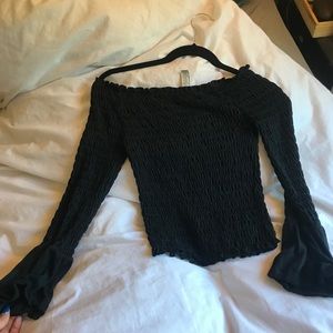 fitted off the shoulder long sleeve ruffle top